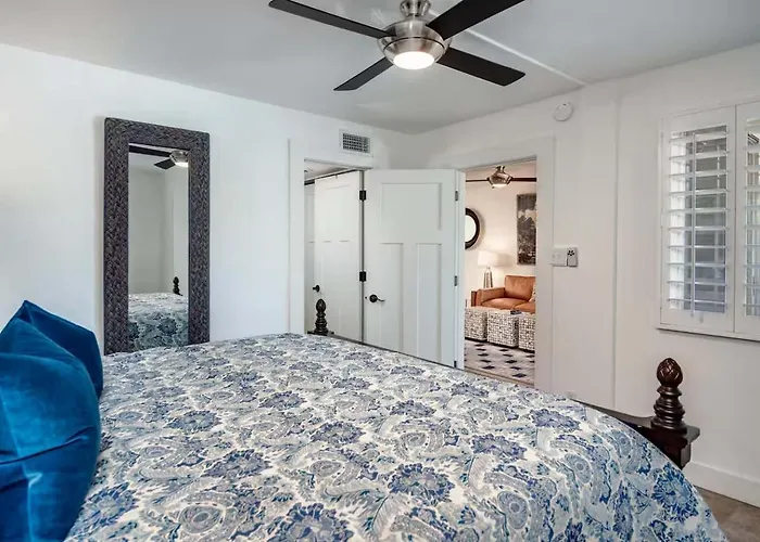 Holiday home Modern And Sophisticated Old Town Gem