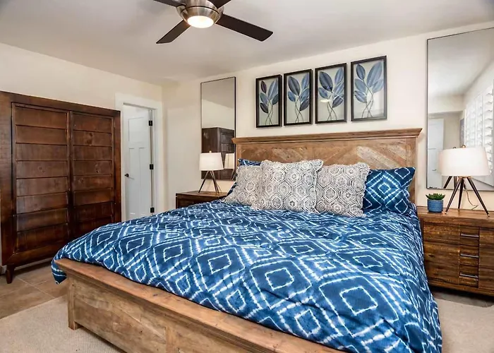 Modern And Sophisticated Old Town Gem * Scottsdale